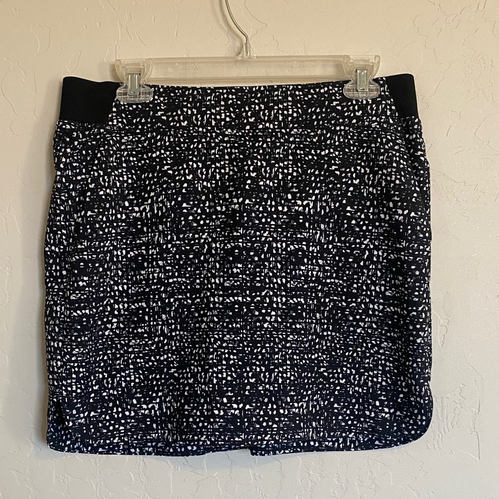 Cypress Club Black and White Patterned Women's Athletic Skort Pockets Size M